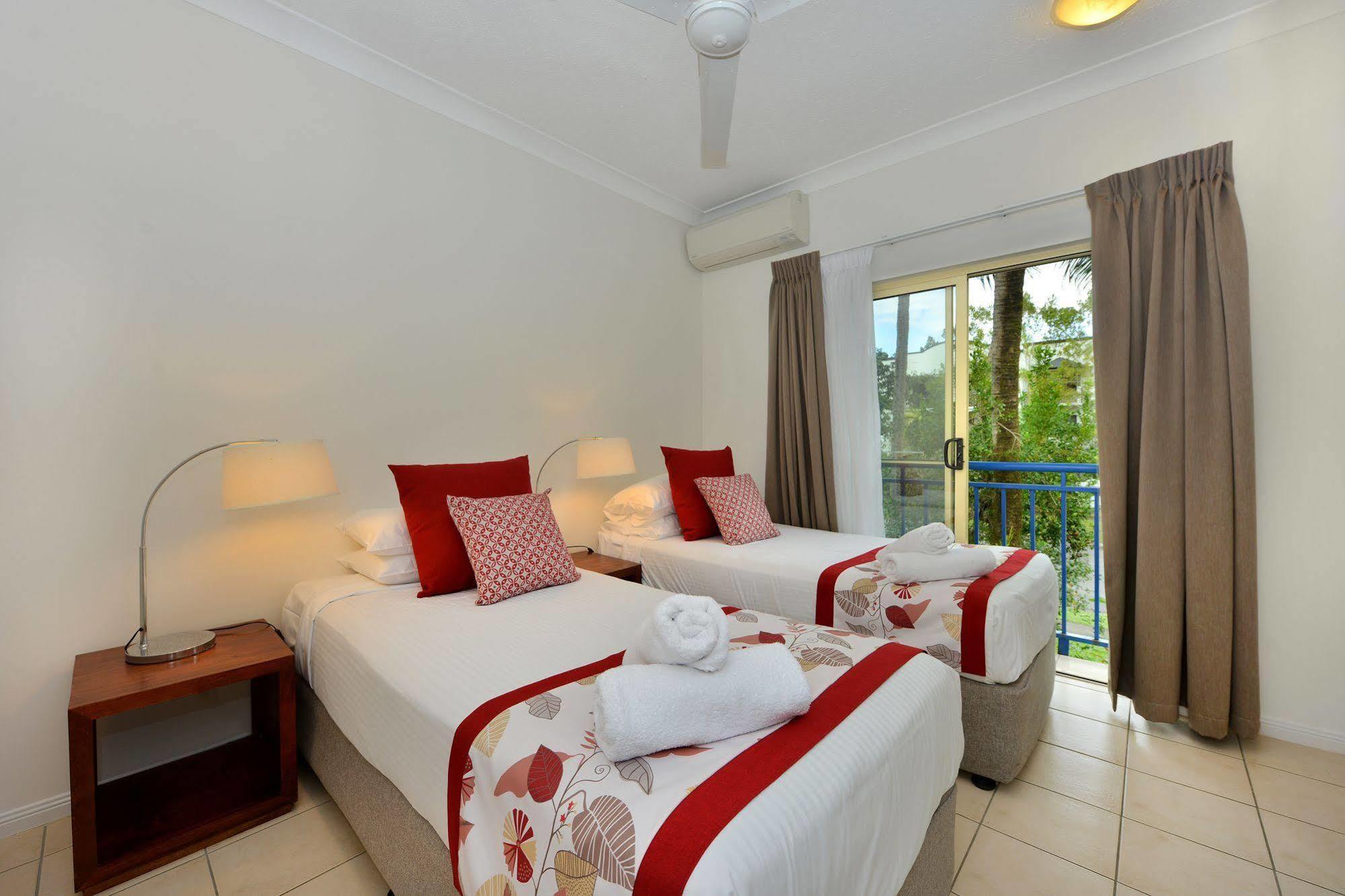 Central Plaza Port Douglas Exterior foto
